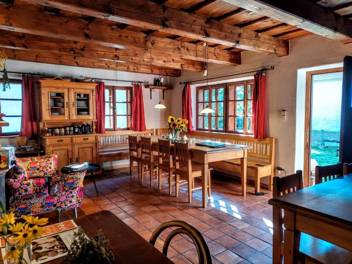 Apartmány Červený Dvůr Chvalšiny Exterior foto