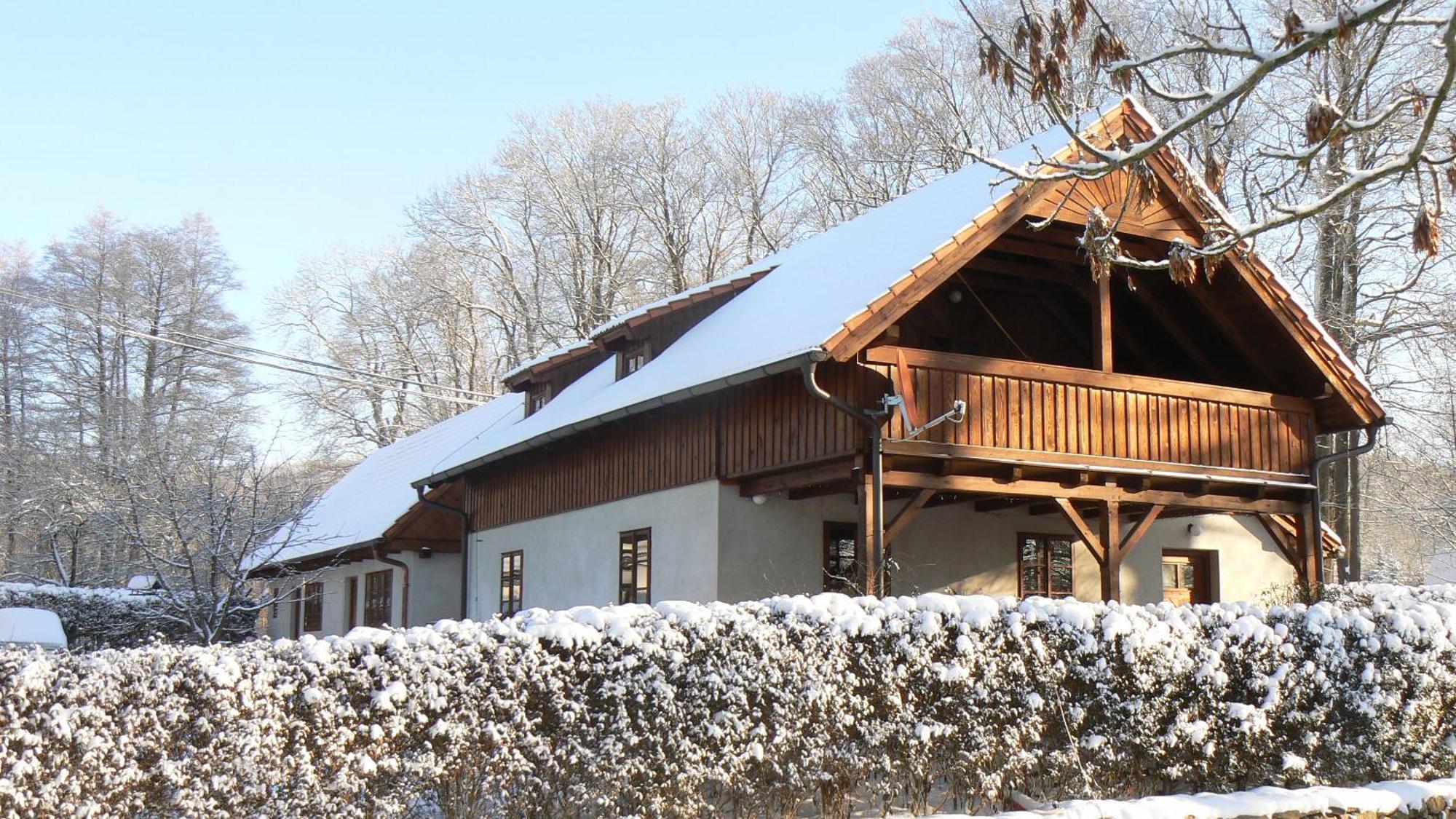 Apartmány Červený Dvůr Chvalšiny Exterior foto