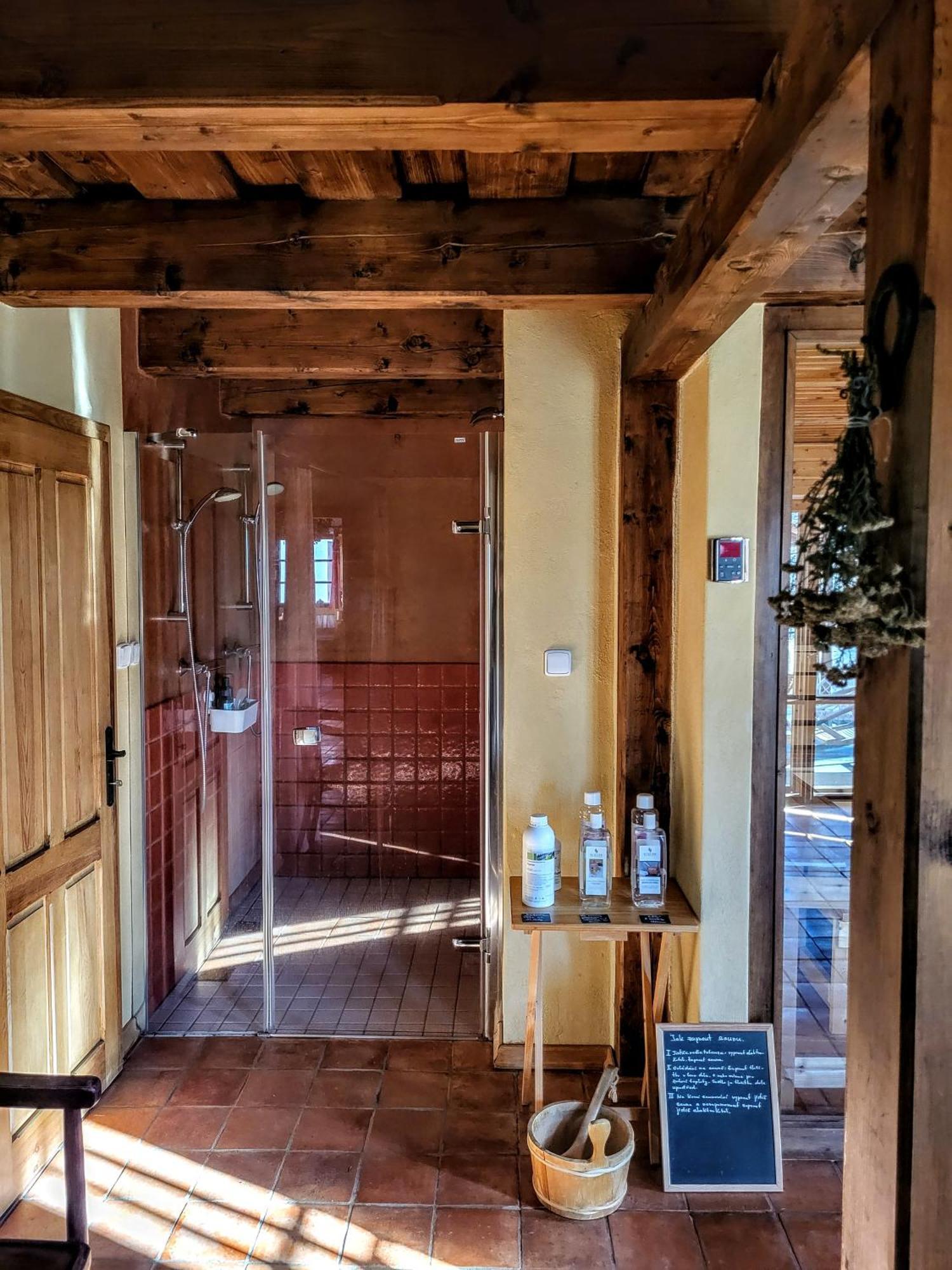 Apartmány Červený Dvůr Chvalšiny Exterior foto