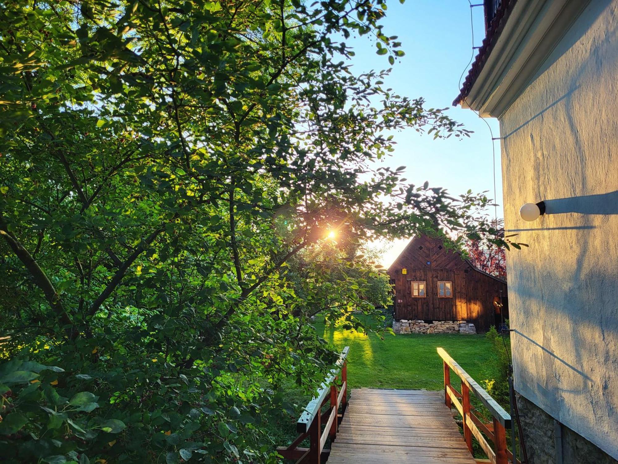 Apartmány Červený Dvůr Chvalšiny Exterior foto